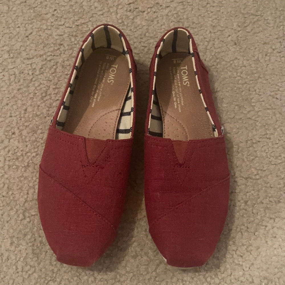 Burgundy Toms